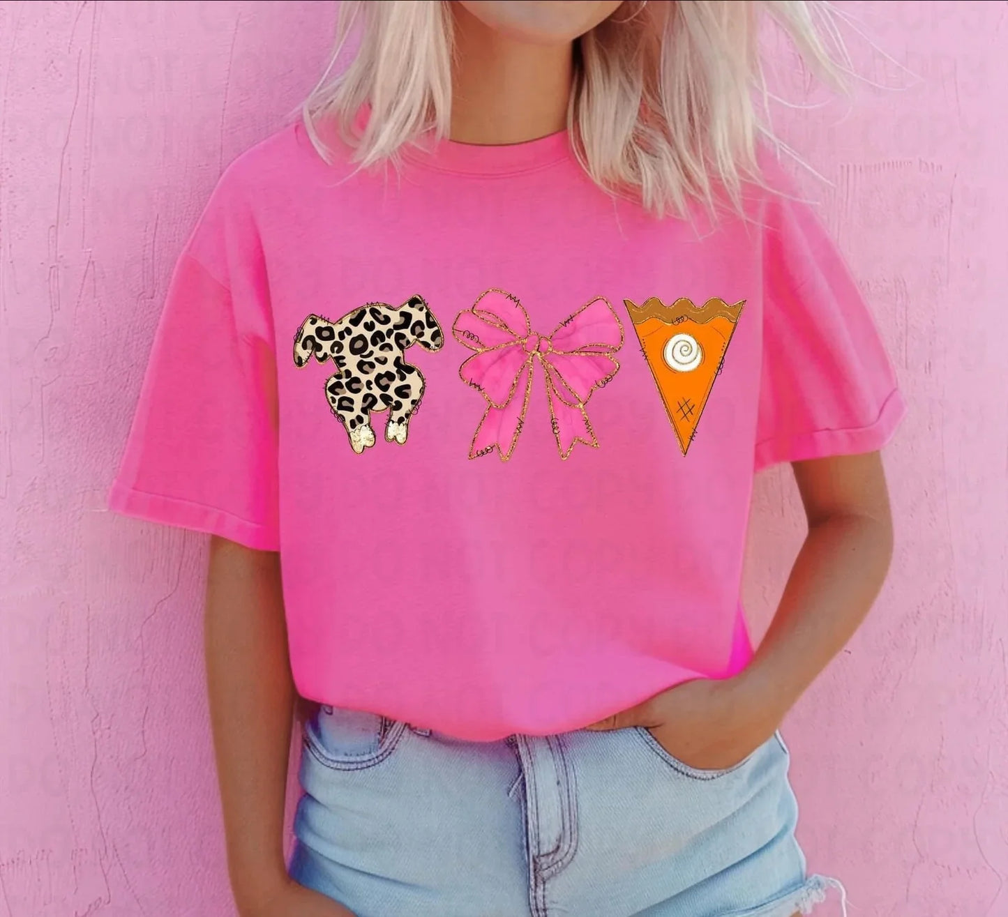 TURKEY BOW AND PUMPKIN PIE - COMPLETED TEE